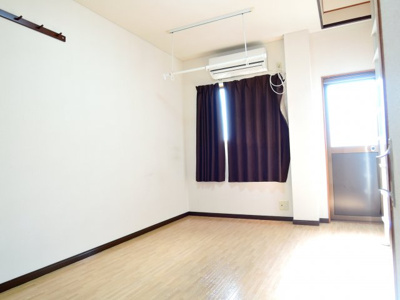 【寝室】 | レジデンス真上