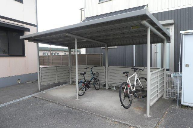倉敷市茶屋町のアパートのその他共用部分|駐輪場