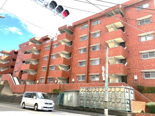 エメラルドマンション若宮の外観|外観もきれいです