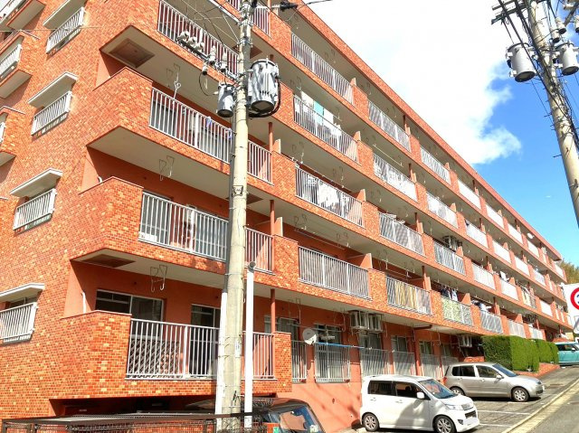 エメラルドマンション若宮の外観|建物外観を気になさる方へ、見た目の良い物件です