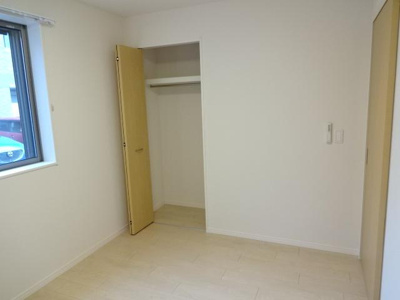 【寝室】 | プランドールⅡ | 明るい洋室です