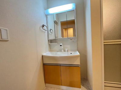 【洗面所】 | プランドールⅡ | 独立洗面台、朝の身支度には欠かせません