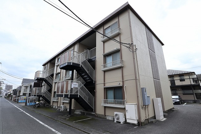 ハイツジュネスの外観