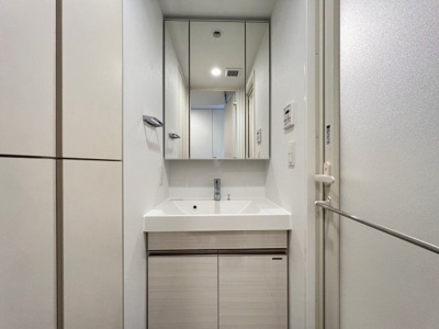 【洗面所】 | コンフォリア・リヴ南森町Q