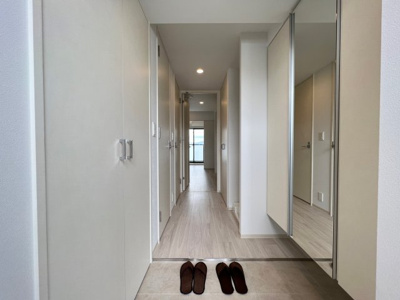 【玄関】 | コンフォリア・リヴ南森町Q