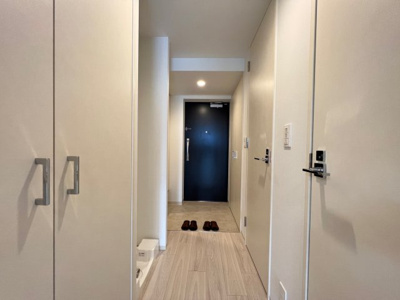 【玄関】 | コンフォリア・リヴ南森町Q