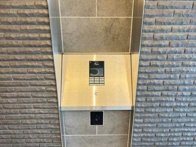 【セキュリティ】 | コンフォリア・リヴ南森町Q