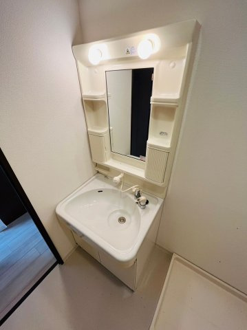 仲介手数料0円！！ベルジェの洗面所