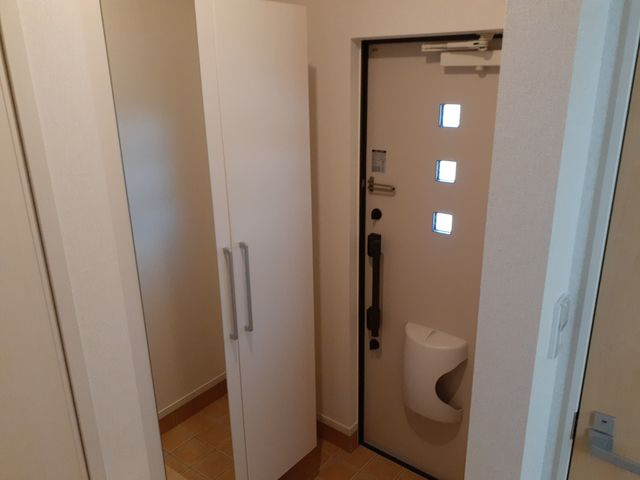 サンヴェール大芝ⅡBの玄関