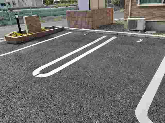 サンヴェール大芝ⅡBの駐車場