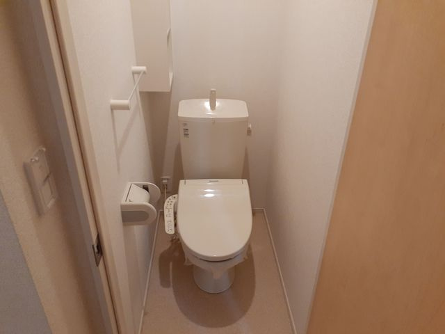 サンヴェール大芝ⅡBのトイレ