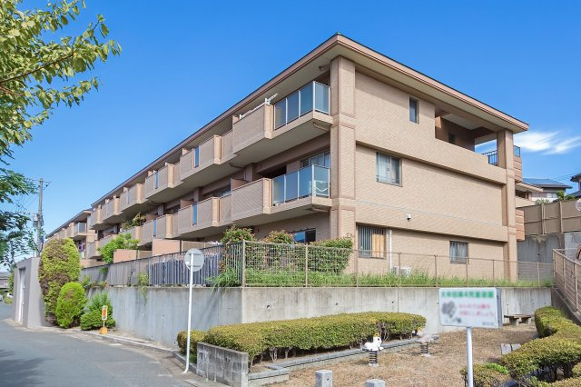 デュープレックス紅葉ケ丘の外観