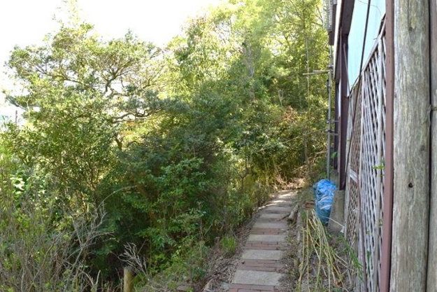 【庭】 | 宇佐美みのりの村　戸建 | ひな壇を利用した菜園スペース