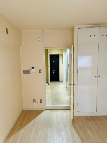 仲介手数料0円！！メゾンドソレイユの居間・リビング