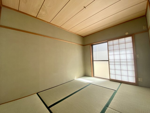 鍋嶋マンションの和室