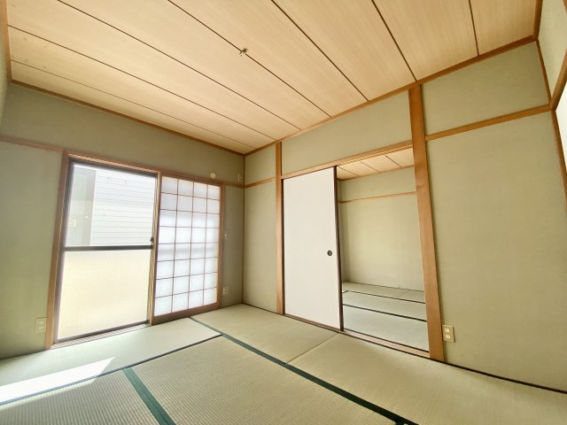 鍋嶋マンションの和室