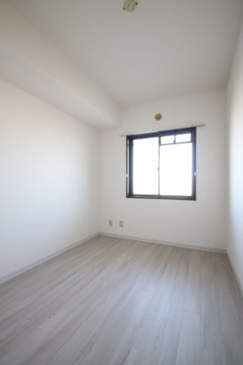 【子供部屋】 | オースター5番館 | 洋室4.6帖