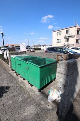 【その他共用部分】 | オースター5番館 | 敷地内ゴミ捨場