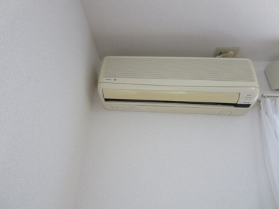 【設備】 | リヴェール | 102 エアコン