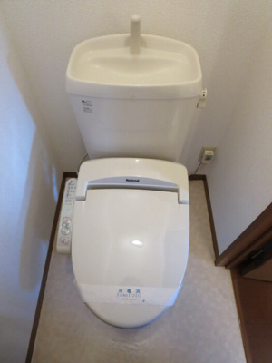 【トイレ】 | リヴェール | 102 温水洗浄暖房便座