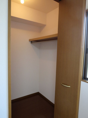 【収納】 | リヴェール | 102 ウォークインクローゼット