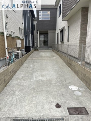 【駐車場】 | 明石市沢野南町３丁目　中古戸建 | 駐車スペース２台分♪