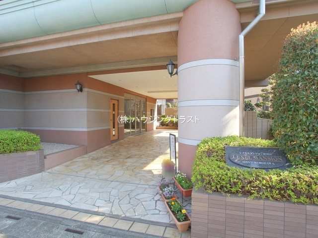 仲介手数料無料　レクセルマンション新所沢のエントランス