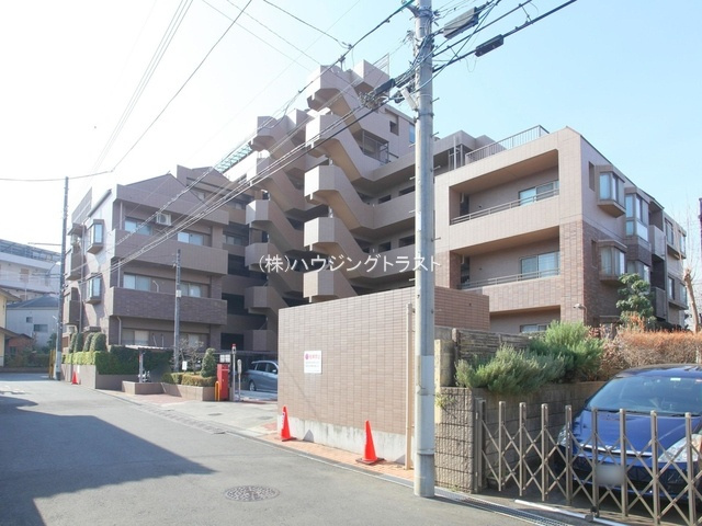 仲介手数料無料　レクセルマンション新所沢の外観
