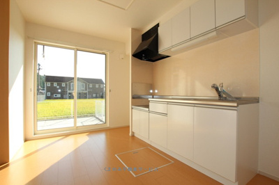 【キッチン】 | サンファミールⅢＢ | キッチンです
サンファミールⅢB棟　102号室　平成24年9月28日撮影