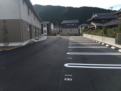 【駐車場】 | LIVIN’ON　EAST