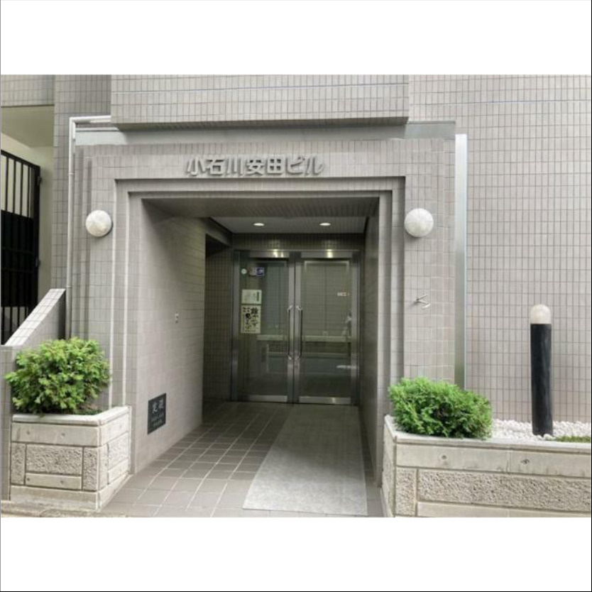 【エントランス】