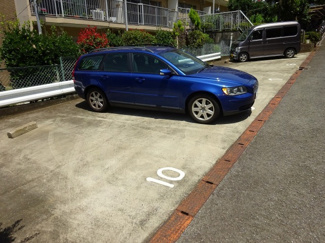 【駐車場】