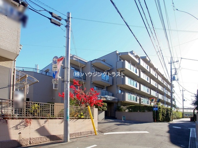 仲介手数料無料　ステイツ新所沢の外観