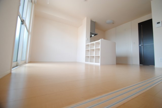 ロワゾ―・ブリュの居間・リビング|別室（イメージ画像）