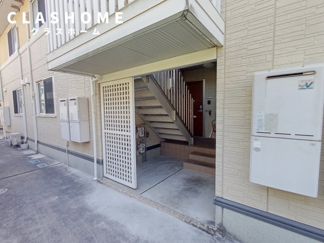 シャイン ダイワ　B棟のエントランス