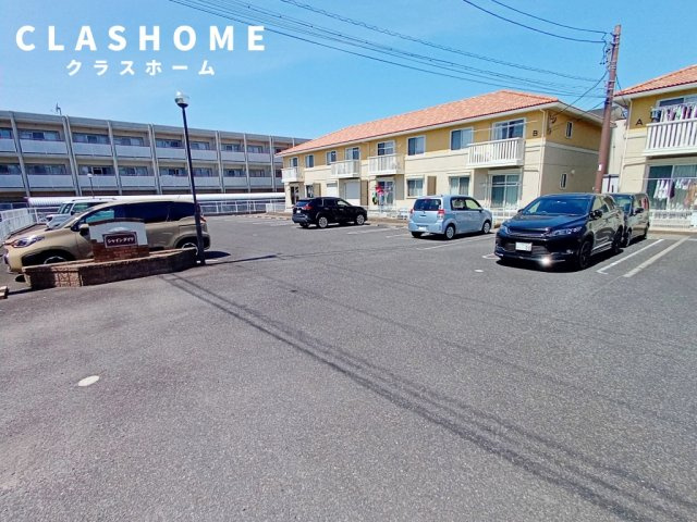 シャイン ダイワ　B棟の駐車場