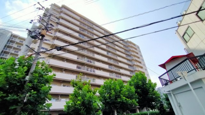 【外観】 | 緑橋レックスマンション | □2022年7月リフォーム済み！
○「緑橋」駅徒歩3分の好立地
●2面バルコニー/LDK18.2帖
○各室にクローゼット有