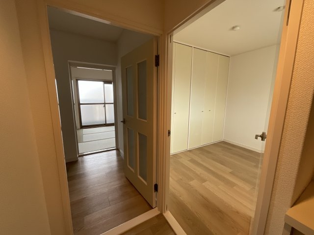 【内装】 | エクセルウィンズ | 洋室とDKにつづいてます