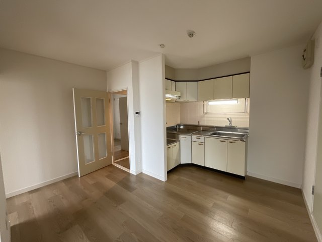 【居間・リビング】 | エクセルウィンズ | ダイニングキッチンです