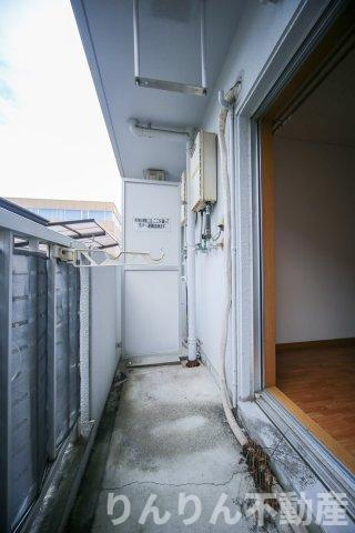 【バルコニー】 | シーズンテラス山城 | バルコニーからの眺めを楽しみながら食事をしませんか