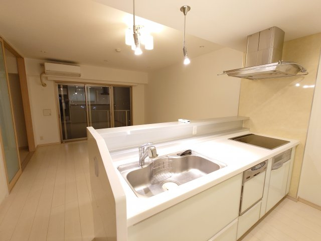 ミオカステーロ大宮の居間・リビング