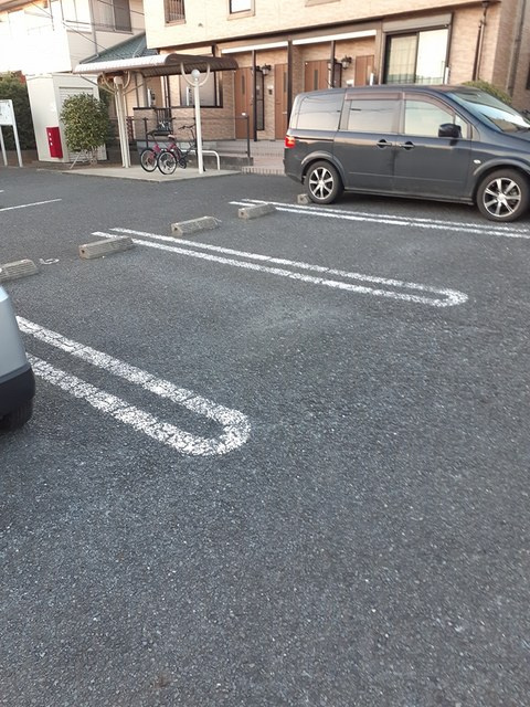 ティーフベルクBの駐車場