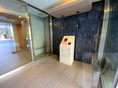 【エントランス】 | プレサンスロジェ上町台