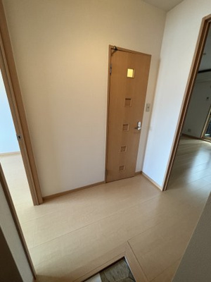 【玄関】 | ラ・エスタシオンⅢ