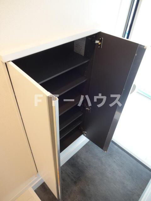 Ｖ－ｒｏｏｍ２（ブイルームツー）　の収納
