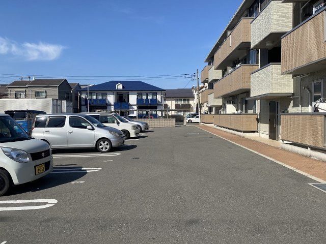 bonheur(ボヌール）の駐車場