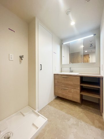 【独立洗面台】 | 国立デュープレックスI 13F | 国立駅徒歩3分の好立地！