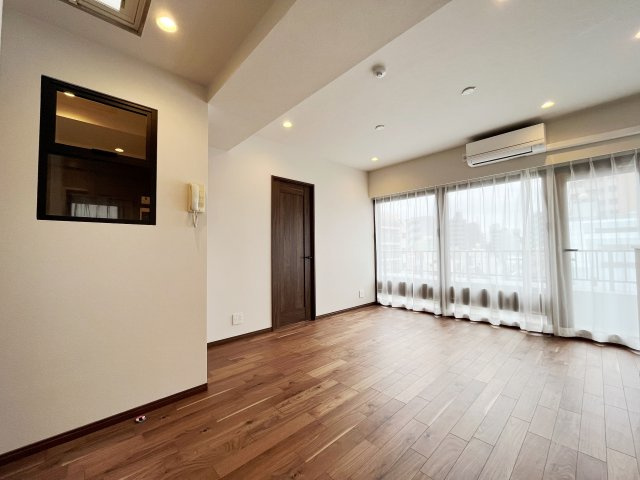 【居間・リビング】 | ビックハート浅草 7F | ●安心の新耐震基準！住宅ローン控除利用可能！