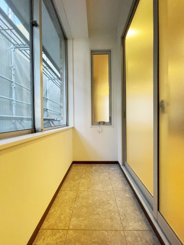 【バルコニー】 | マナー高輪（ホーマット）3F | ●インナーバルコニー写真です。室内ホスクリーンが付きます。