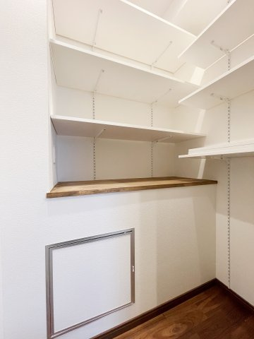 【収納】 | マナー高輪（ホーマット）3F | ●AC室内機兼納戸写真です。